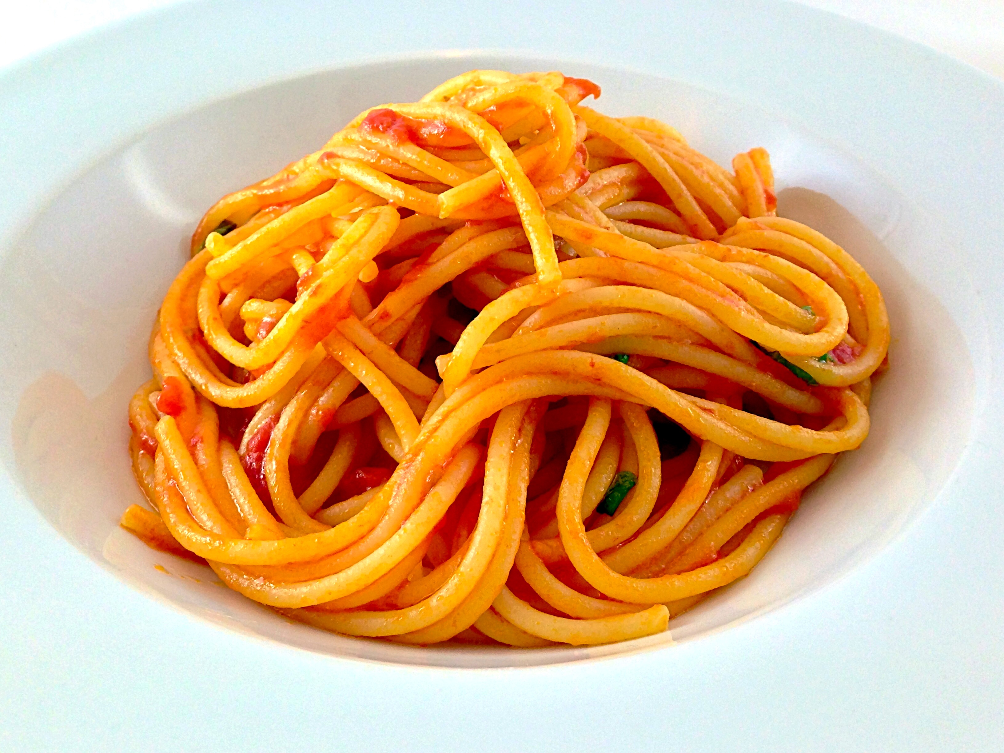 Espagueti con tomate y albahaca de Scott Conant – Restaurante Scarpetta,NY  | COMIÉNDOSE EL TIEMPO